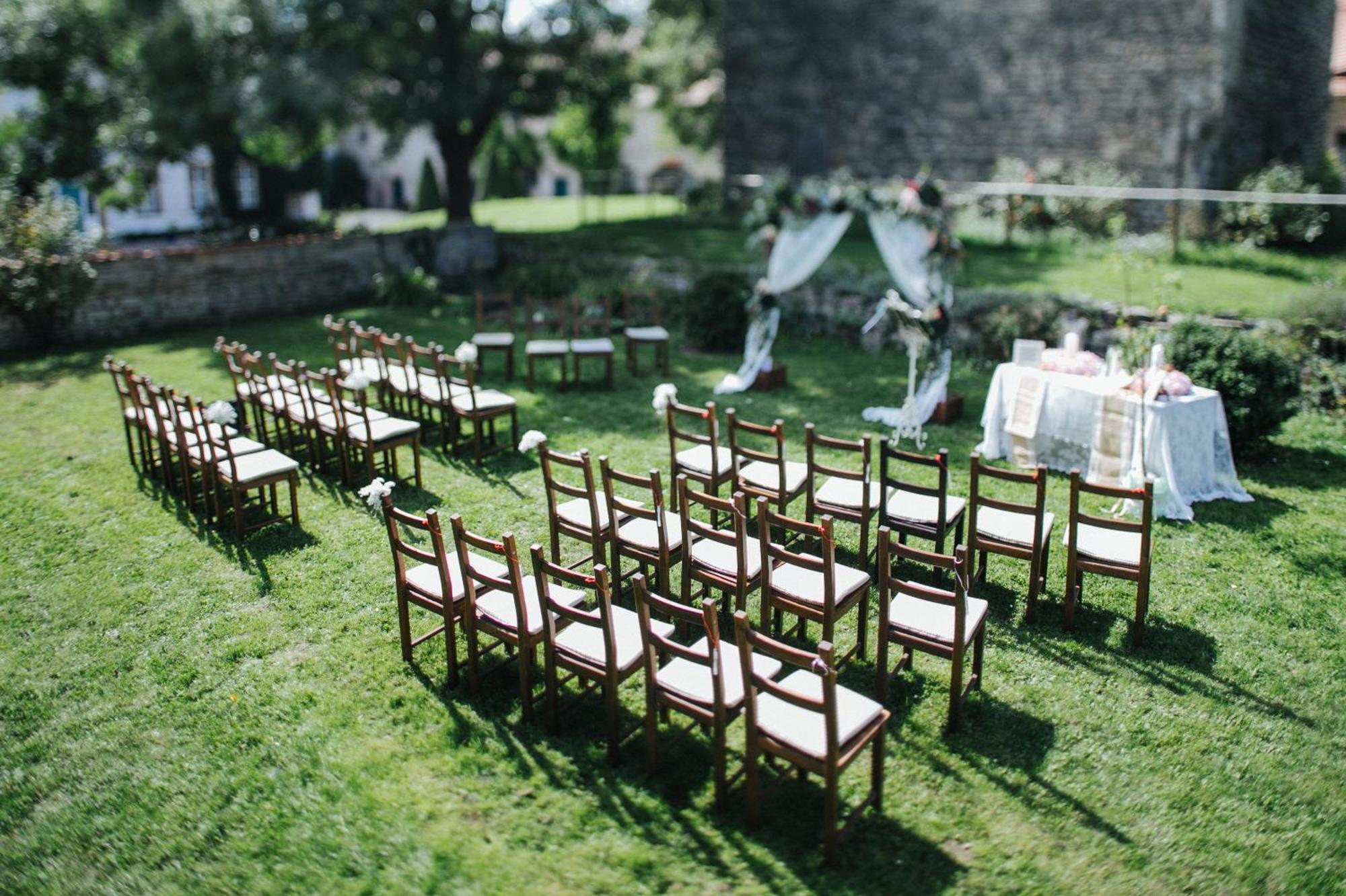 Hotel Burg Wanzleben Bagian luar foto